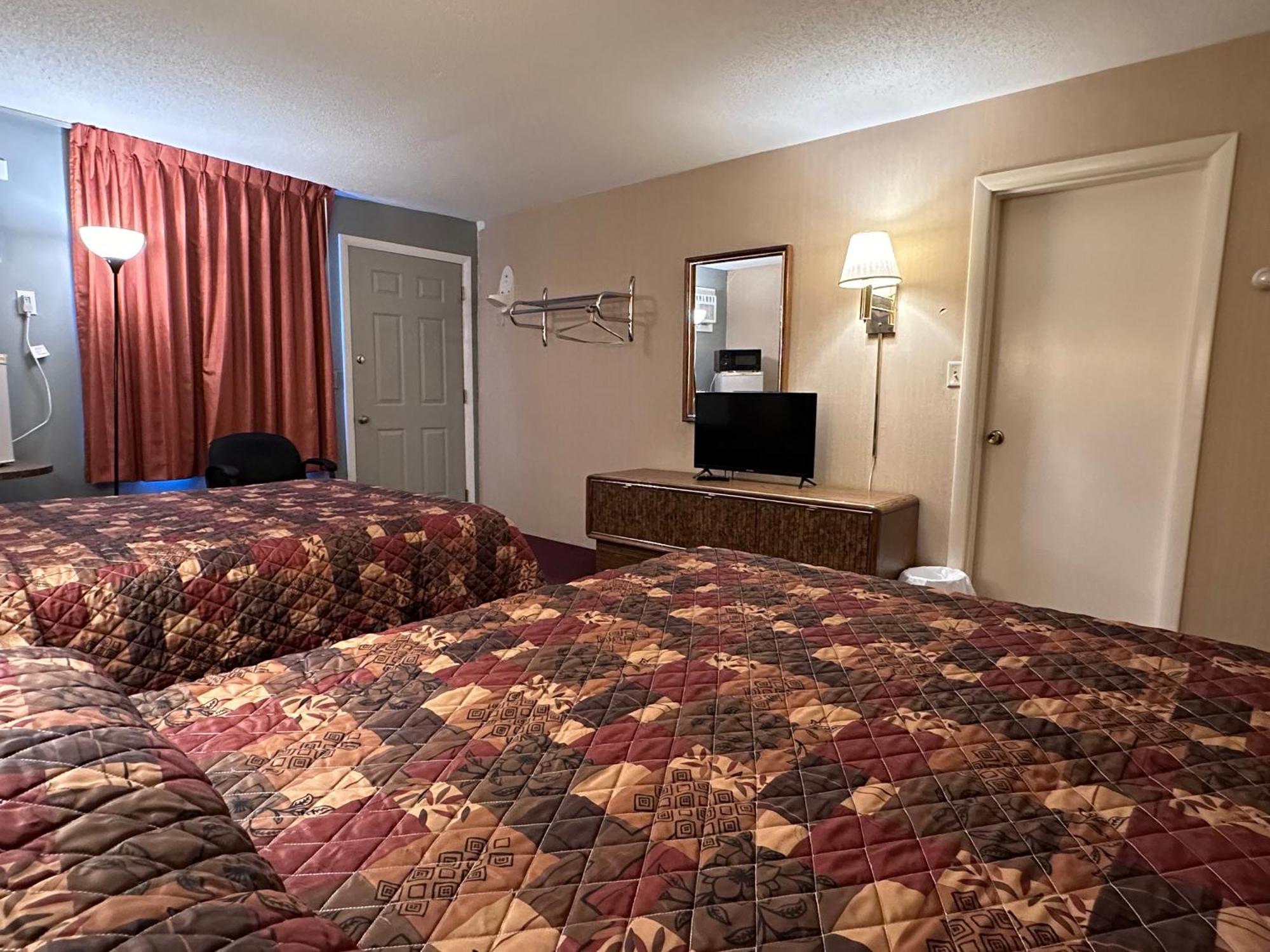 Pamola Motor Lodge Millinocket Eksteriør bilde