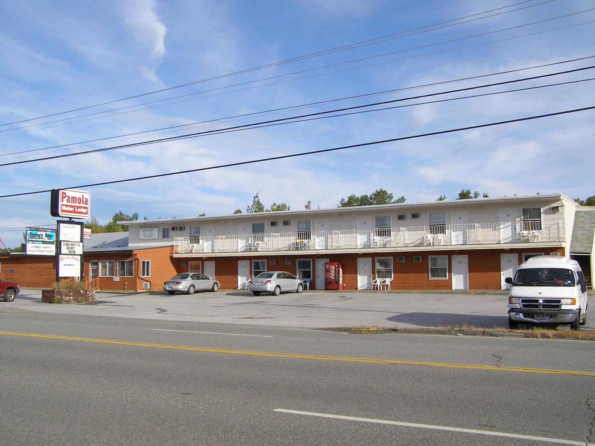 Pamola Motor Lodge Millinocket Eksteriør bilde